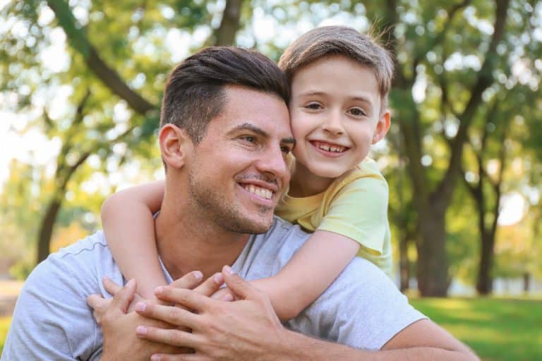 Documents d'identité pour voyager avec un enfant : ce qu'il faut savoir